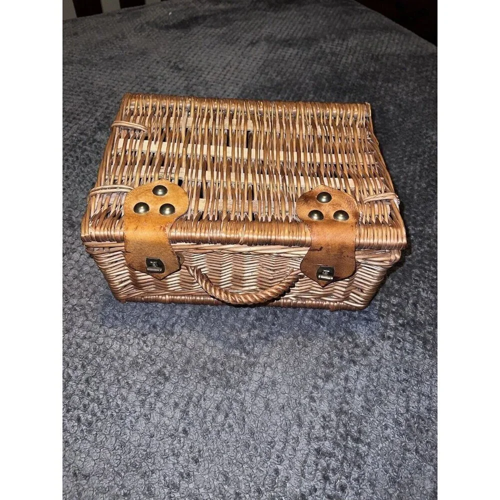 Vintage Rattan Suitcase Wicker Chest Picnic and Wine Box